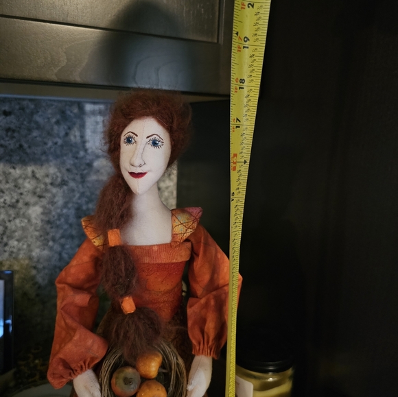 Carolyn Wyberg Folk Art Irish Country Girl - Picture 4 of 8